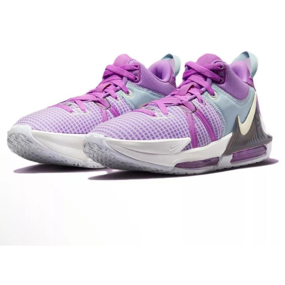 Lebron Witness VII